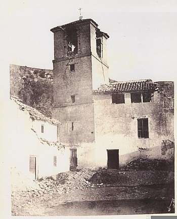 torre_de_la_iglesia_antigua.JPG