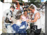 45.festa_Espuma.jpg (119230 bytes)