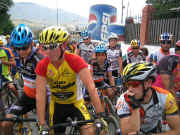 13.ciclistas_6.jpg (188991 bytes)